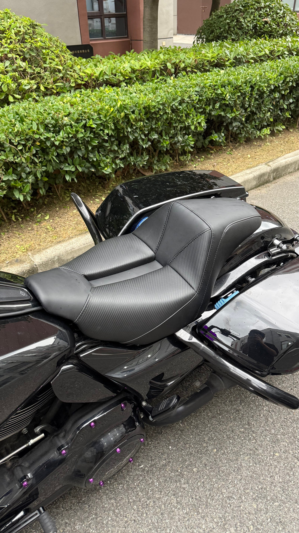 Performance Carbon Fiber Gel inside Step Up Seat  2023 2024-26 CVO Road Glide Street Glide