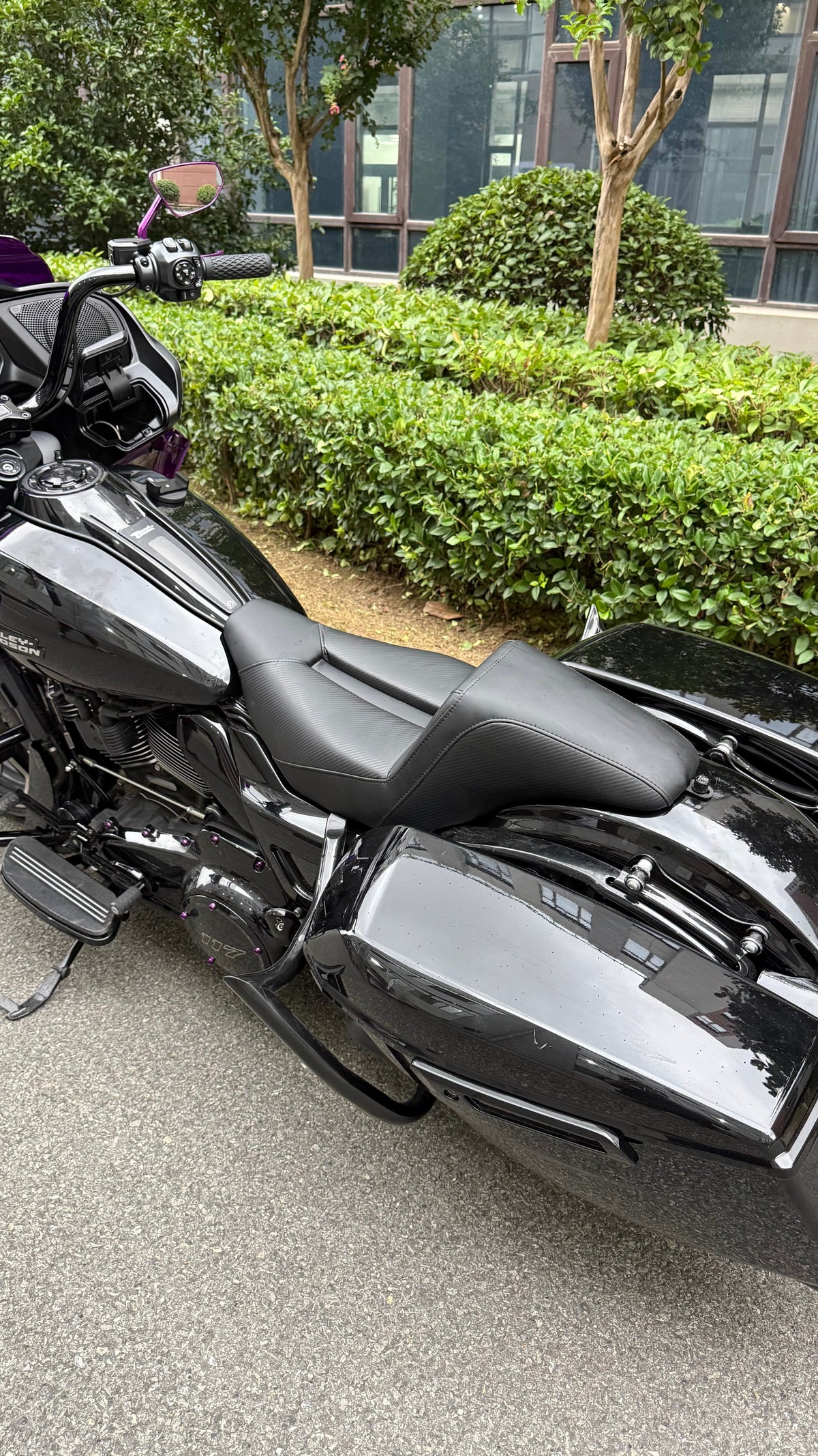 Performance Carbon Fiber Gel inside Step Up Seat  2023 2024-26 CVO Road Glide Street Glide