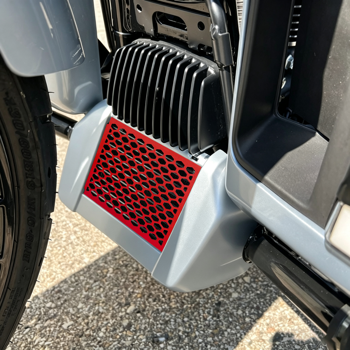 Aluminum Oil Cooler Cover Guard For Harley Touring 17-23 Works For OEM Oil Cooler Cover